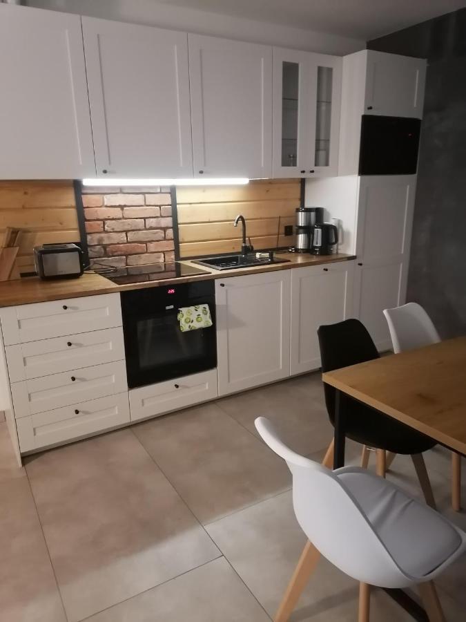 شقة Apartament Jelen Złotów المظهر الخارجي الصورة
