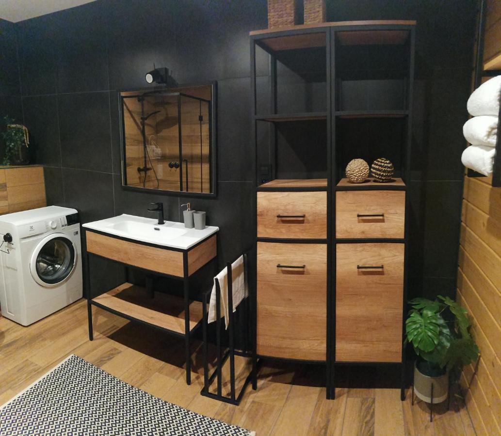 شقة Apartament Jelen Złotów المظهر الخارجي الصورة